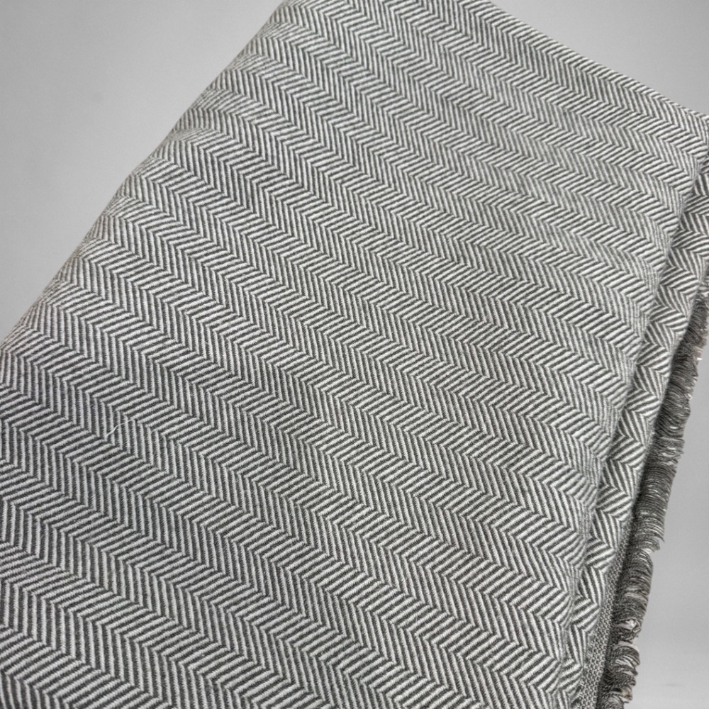 Room & Board Zander Herringbone Throw (Grey)